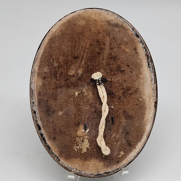 Antique Gold Tone Picture Frame Photograph of Victorian Woman Embossed Flowers 4 - Picture 6 of 11